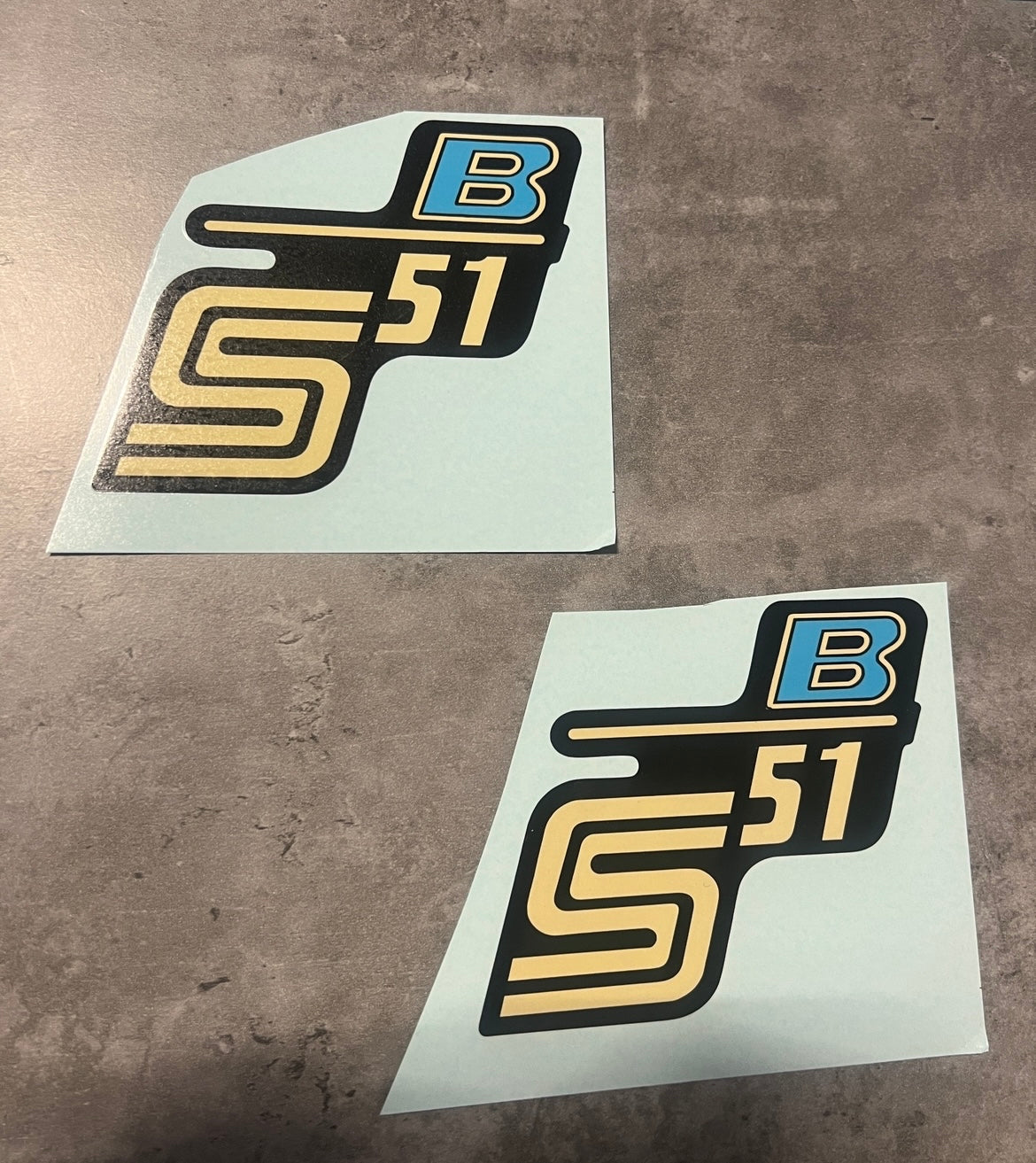 2 teiliges Wasserschiebebild Set Simson S51 B Seitendeckel