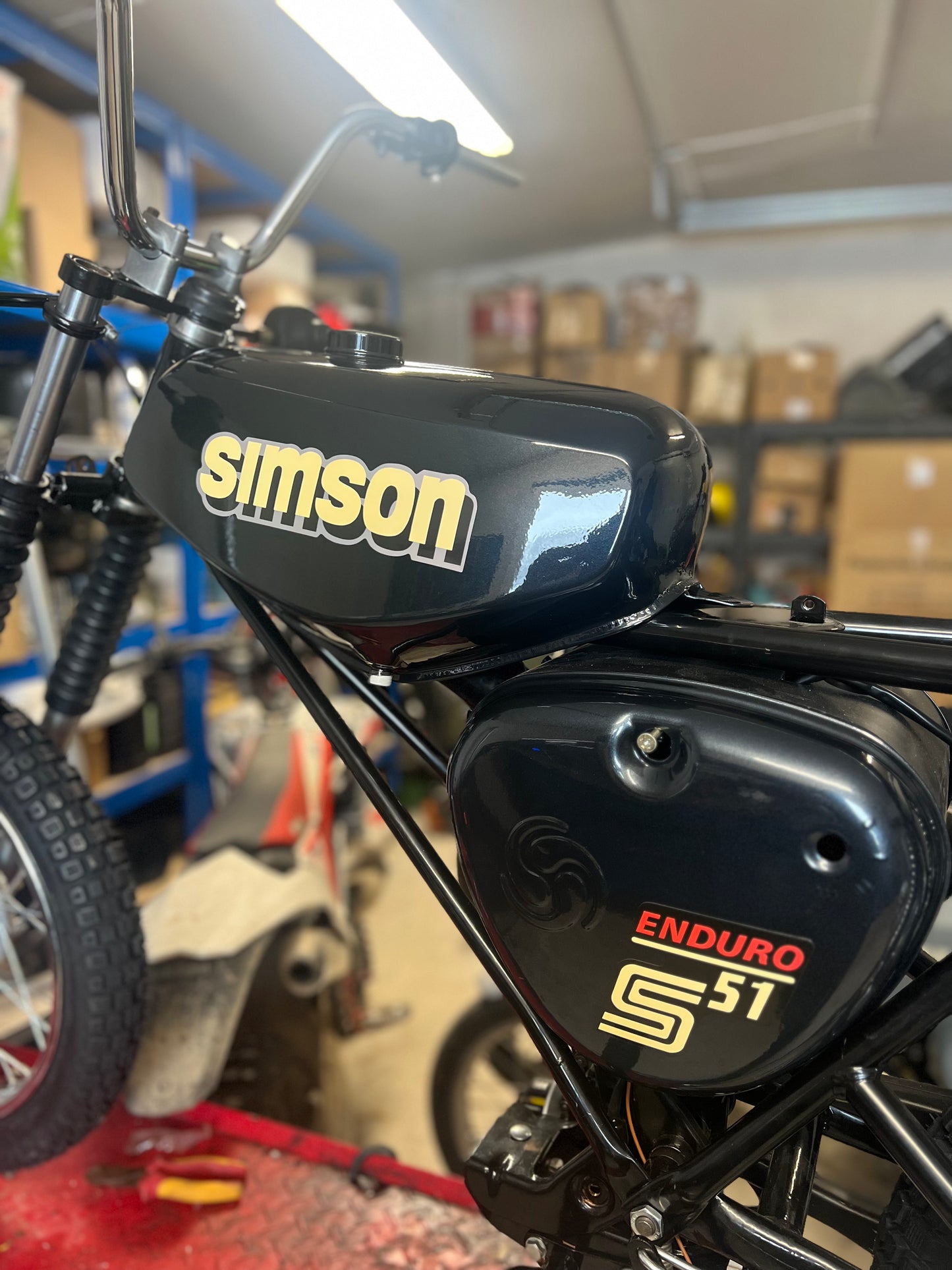 Tank & Seitendeckel Simson S51 Enduro Metallic Schwarz